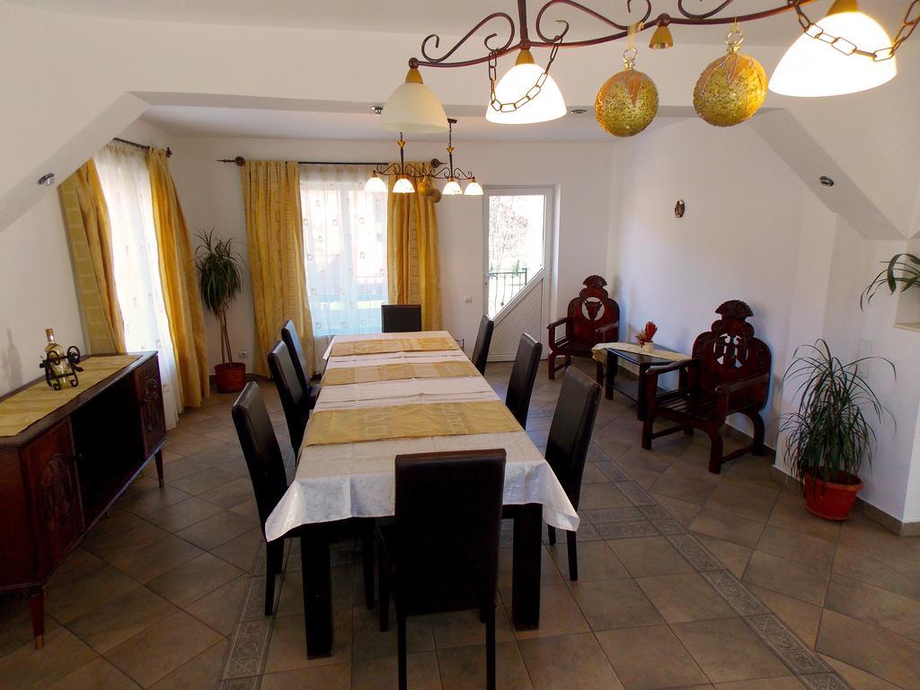Casa Olteanu Pension Moieciu de Jos Extérieur photo
